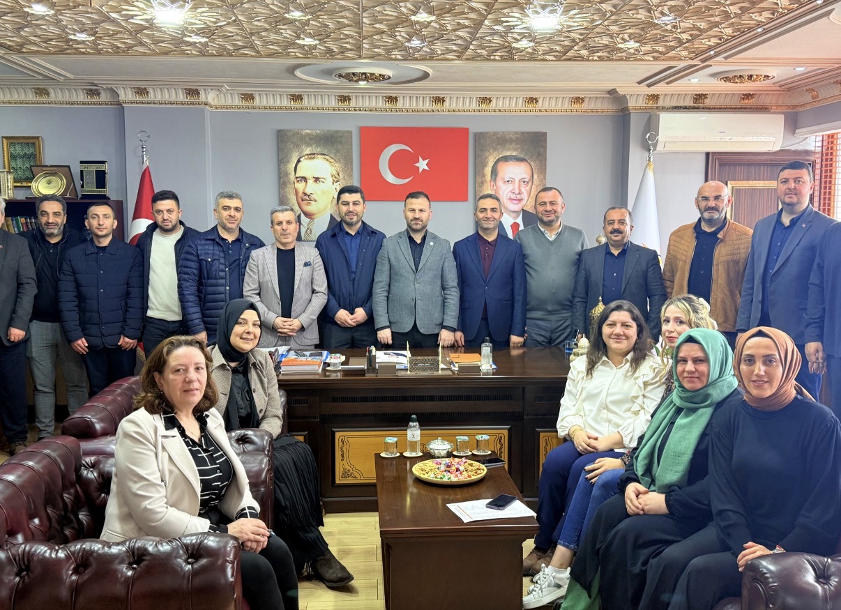 5. Dönemde birlikte yol yürümekten onur duyduğumuz abilerimiz ve kardeşlerimizle bir araya geldik.